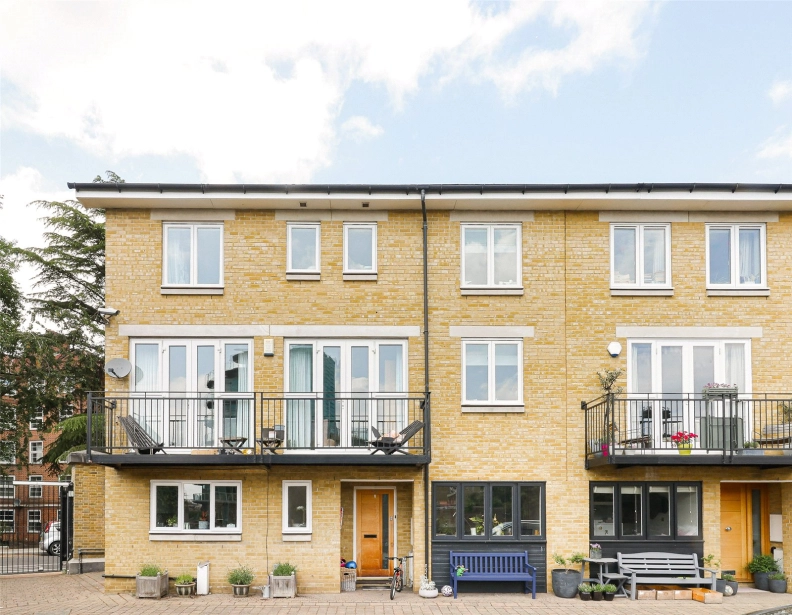 4 bedrooms houses to sale in Thomas More Street, Wapping-image 28