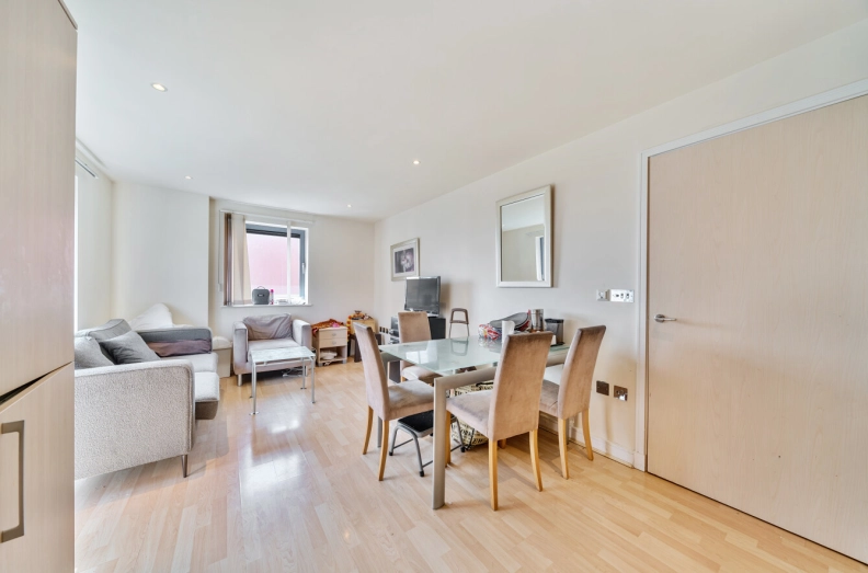 2 bedrooms apartments/flats to sale in Western Gateway, Plaistow-image 17
