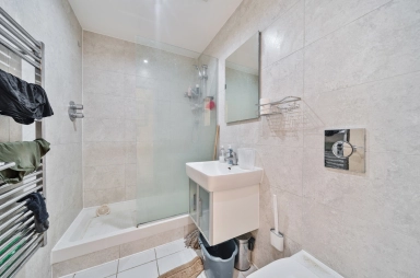 Western Gateway, Plaistow E16 image 15