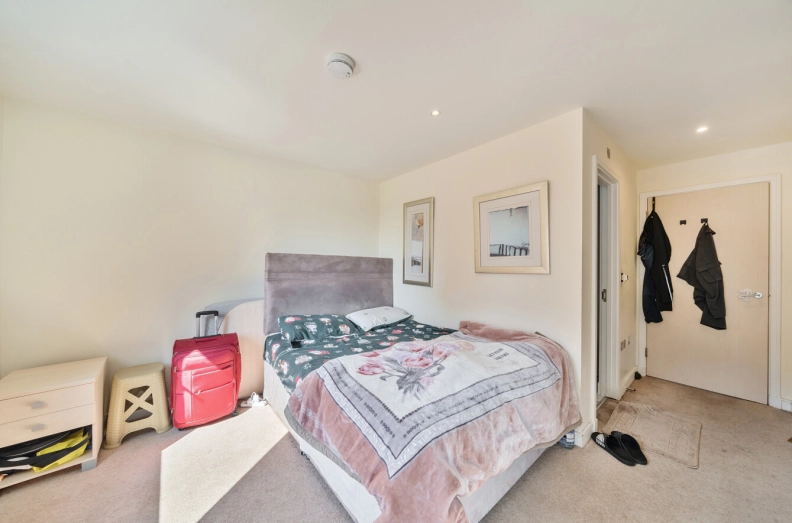 2 bedrooms apartments/flats to sale in Western Gateway, Plaistow-image 11