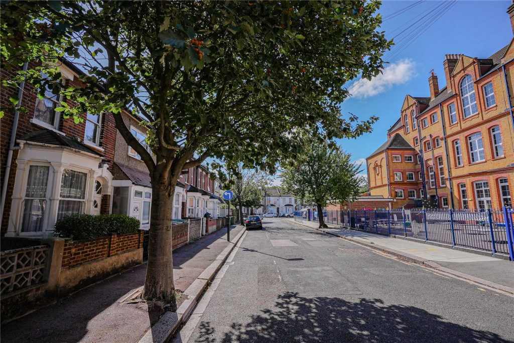 1 bedroom apartments/flats for sale in Ranelagh Road, West Ham - E15 view 15