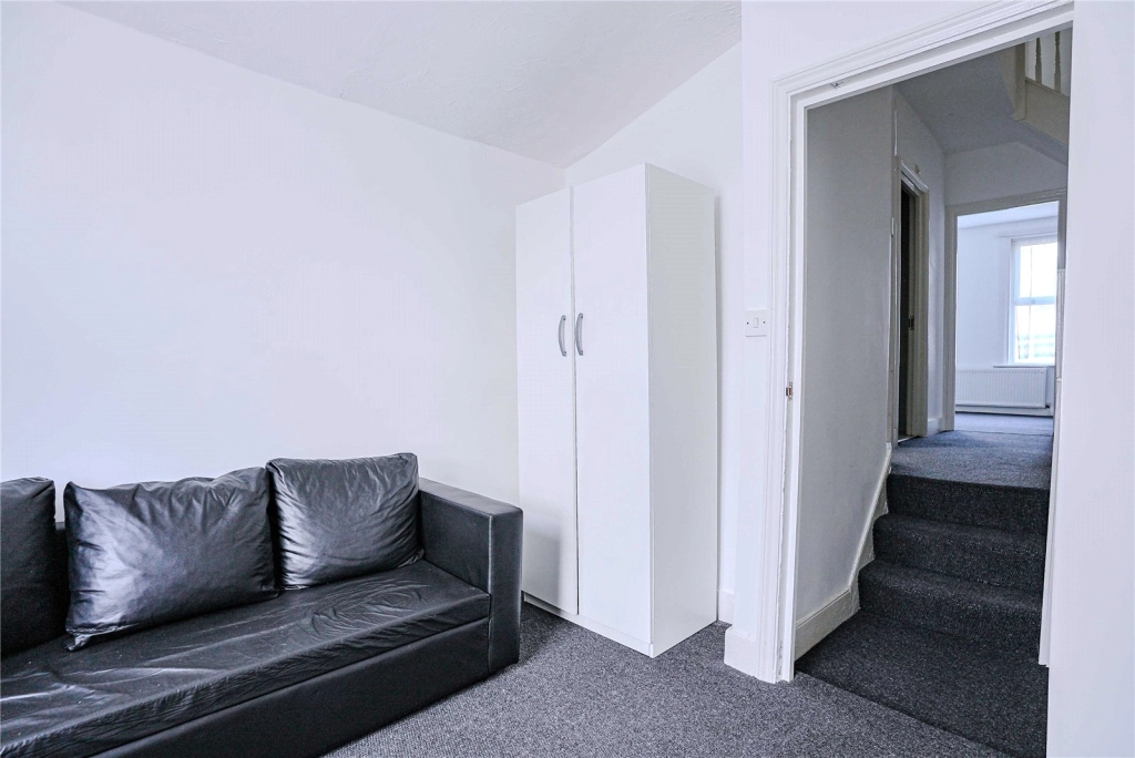 1 bedroom apartments/flats for sale in Ranelagh Road, West Ham - E15 view 8