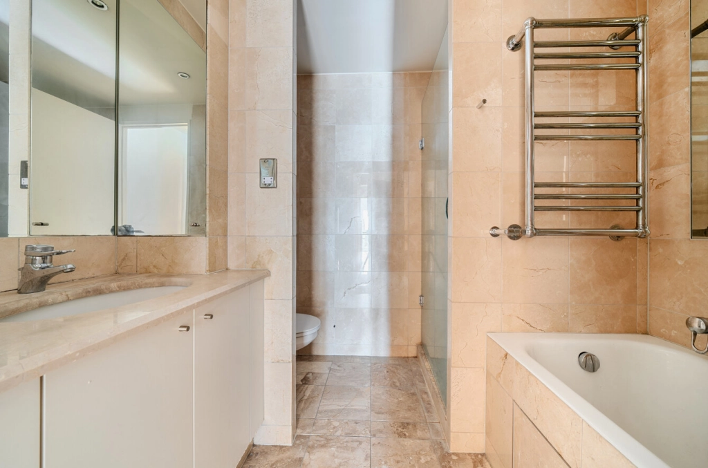 2 bedrooms apartments/flats for sale in Westferry Circus, Westferry - E14 view 18