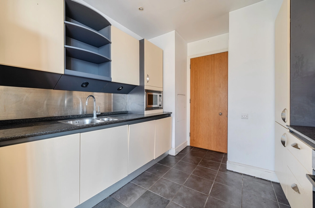 2 bedrooms apartments/flats for sale in Westferry Circus, Westferry - E14 view 12