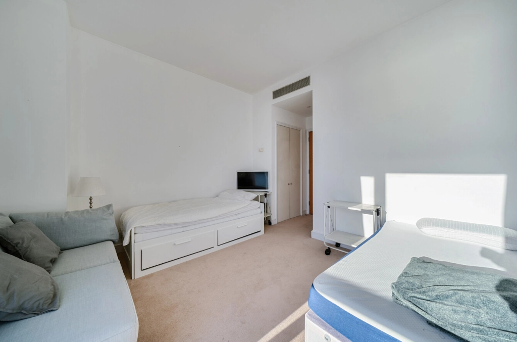 2 bedrooms apartments/flats for sale in Westferry Circus, Westferry - E14 view 16