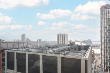 George Street, London - E14 view 17