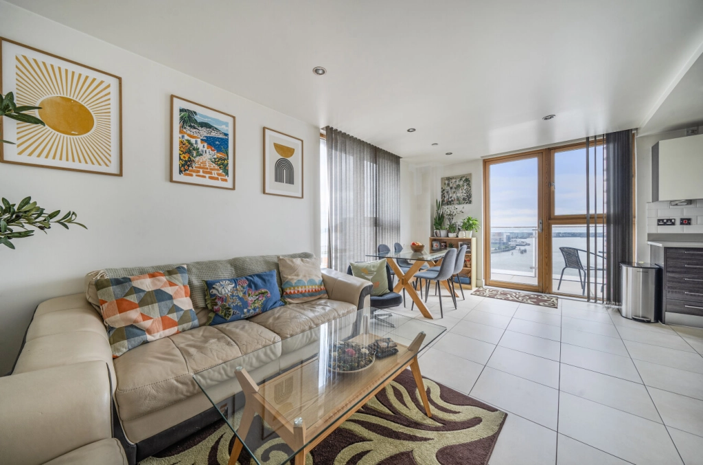 2 bedrooms apartments/flats for sale in Province Square, Blackwall - E14 view 8