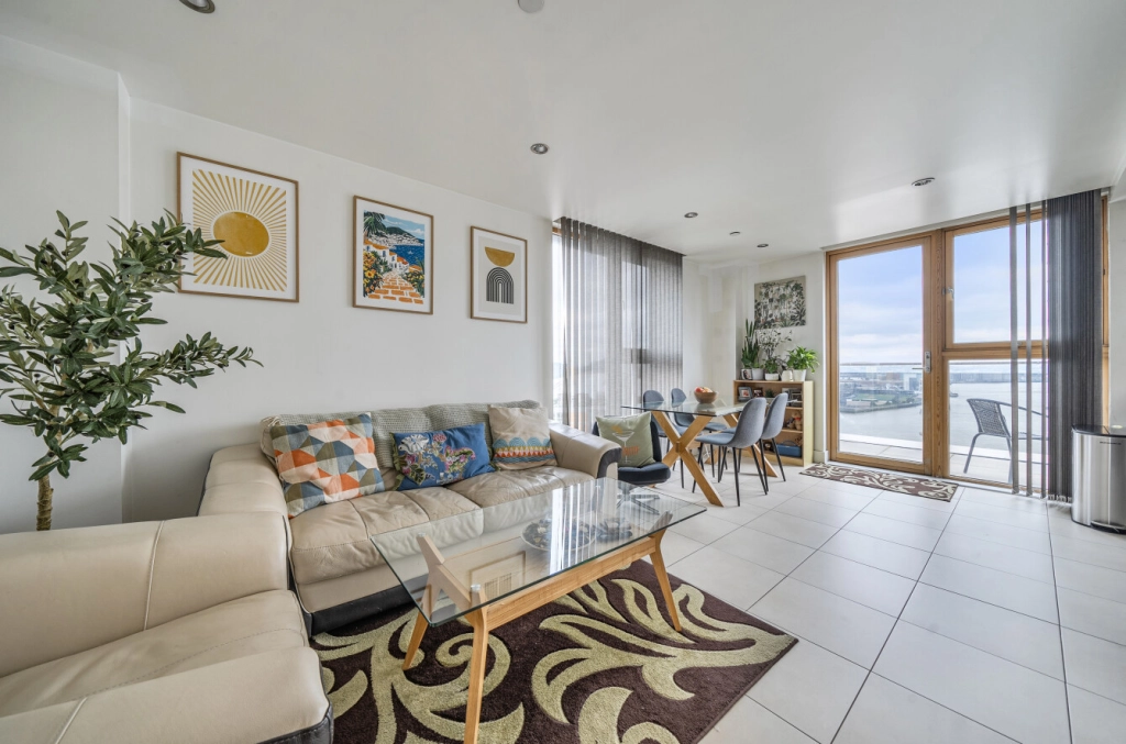 2 bedrooms apartments/flats for sale in Province Square, Blackwall - E14 view 3