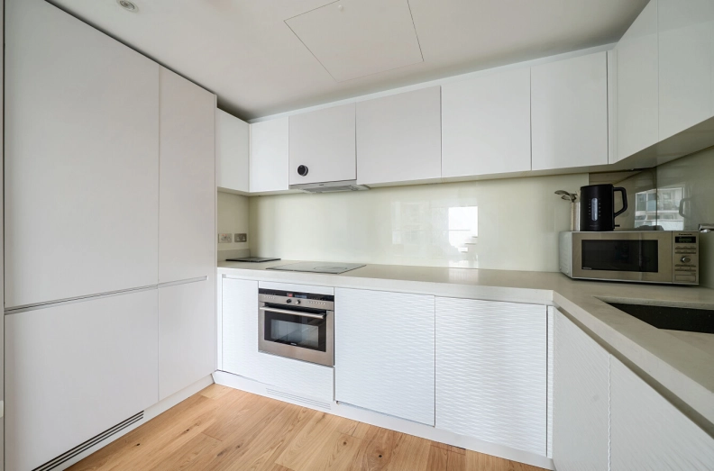 1 bedroom apartments/flats for sale in Pan Peninsula Square, South Quay - E14 view 13