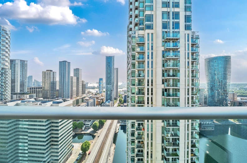 1 bedroom apartments/flats for sale in Pan Peninsula Square, South Quay - E14 view 18
