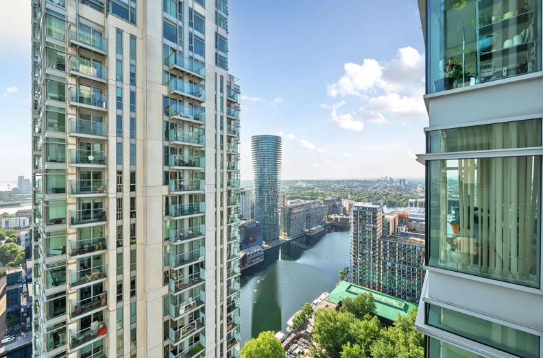 1 bedroom apartments/flats for sale in Pan Peninsula Square, South Quay - E14 view 19