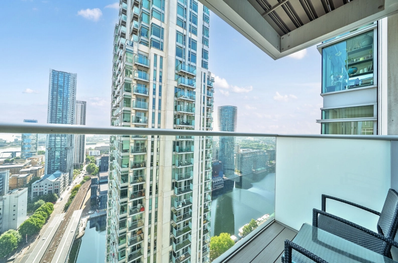1 bedroom apartments/flats for sale in Pan Peninsula Square, South Quay - E14 view 21