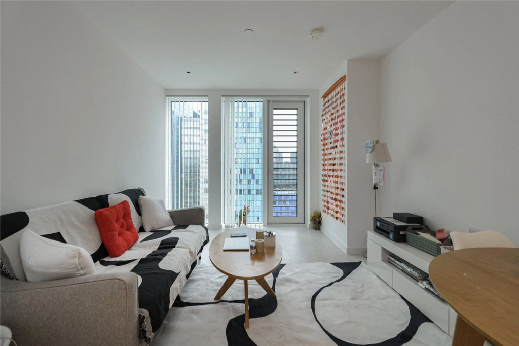 Studio apartments/flats for sale in Cendal Crescent, Whitechapel - E1 view 8