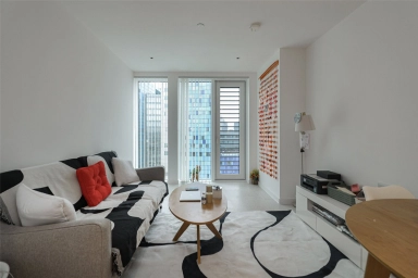 Cendal Crescent, Whitechapel - E1 view 8