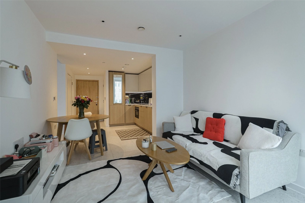 Studio apartments/flats for sale in Cendal Crescent, Whitechapel - E1 view 13