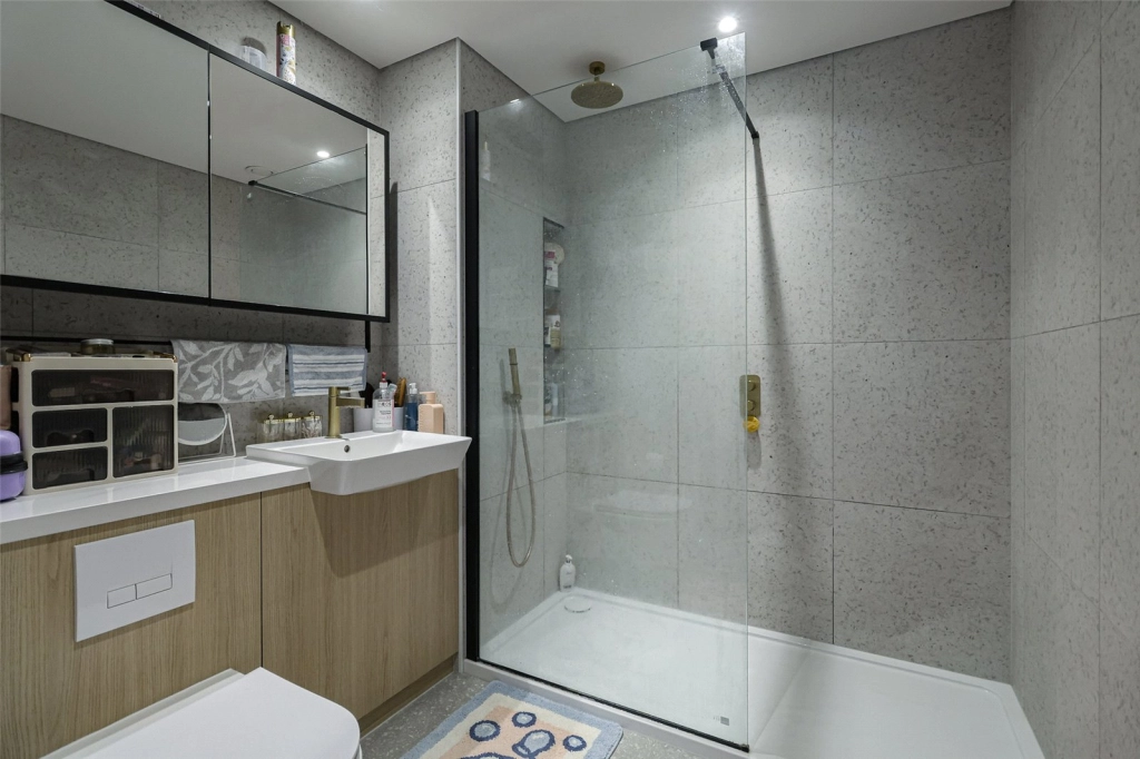 Studio apartments/flats for sale in Cendal Crescent, Whitechapel - E1 view 16