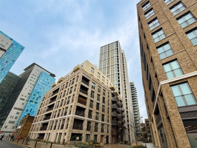 Cendal Crescent, Whitechapel - E1 view 1