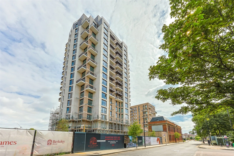 1 bedroom apartments/flats to sale in Bow Common Lane, Bow-image 1