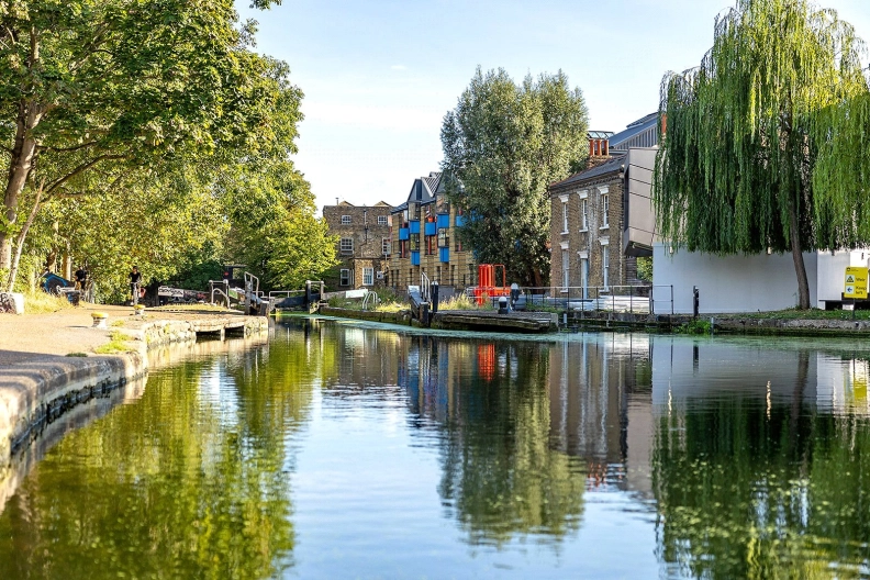 1 bedroom apartments/flats for sale in Bow Common Lane, Bow - E3 view 26