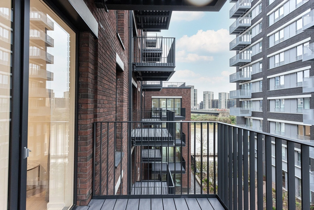 1 bedroom apartments/flats for sale in Goodluck Hope Walk, Blackwall - E14 view 13