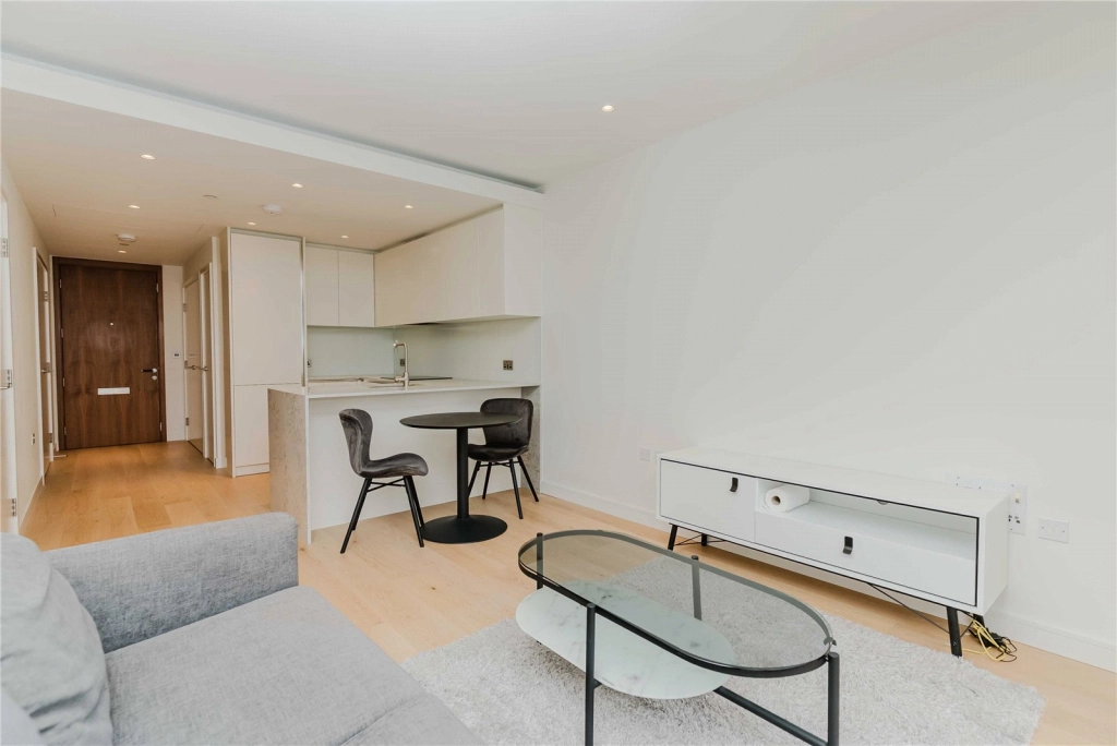 Studio apartments/flats for sale in Marsh Wall, Canary Wharf - E14 view 11