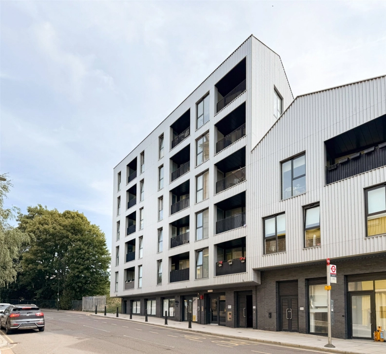1 bedroom apartments/flats to sale in Wick Lane, Hackney Wick-image 1