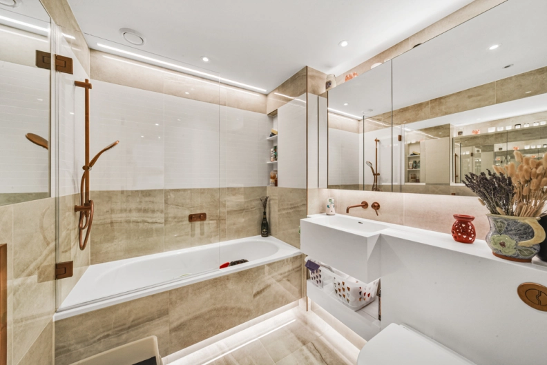 2 bedrooms apartments/flats for sale in Fountain Park Way, White City - W12 view 7