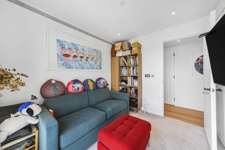 2 bedrooms apartments/flats for sale in Fountain Park Way, White City - W12 view 12