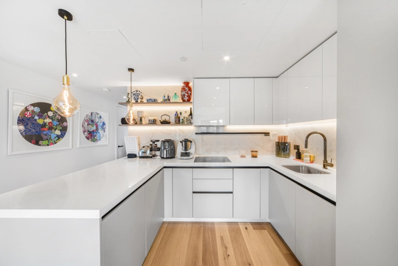 2 bedrooms apartments/flats for sale in Fountain Park Way, White City - W12 view 4