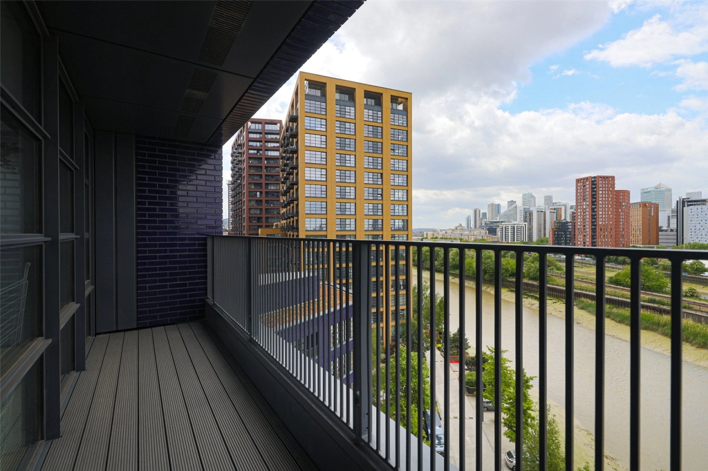 2 bedrooms apartments/flats for sale in Lookout Lane, Canning Town - E14 view 17