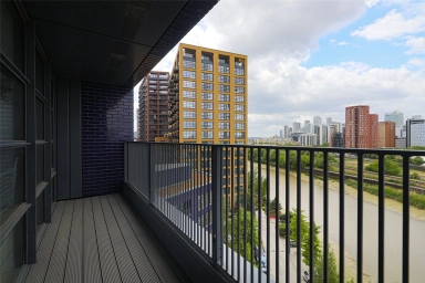 Lookout Lane, Canning Town - E14 view 17