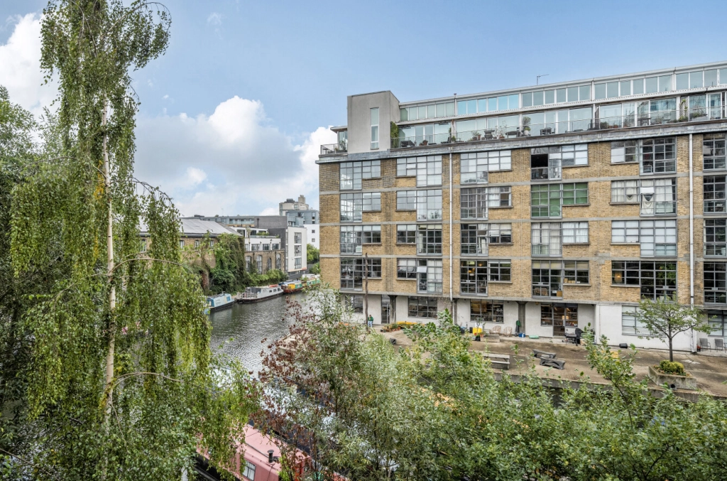 1 bedroom apartments/flats for sale in Wharf Road, Angel - N1 view 7