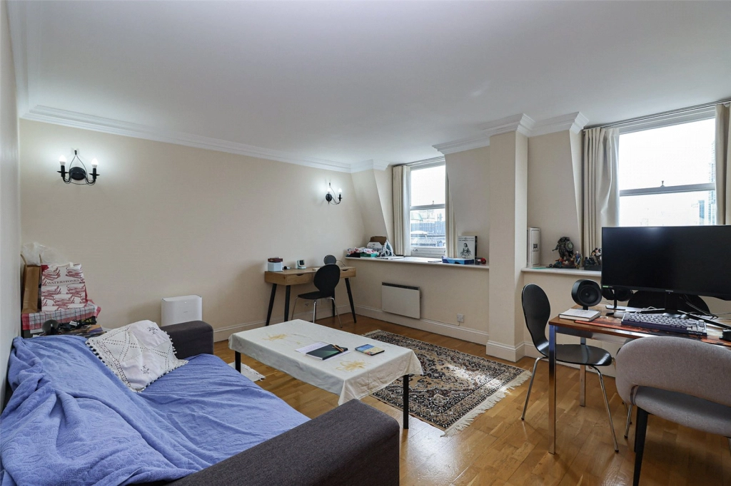 1 bedroom apartments/flats for sale in Ludgate Hill, St Paul's - EC4M view 2