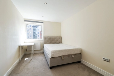 Wards Wharf Approach, Pontoon Dock - E16 view 7