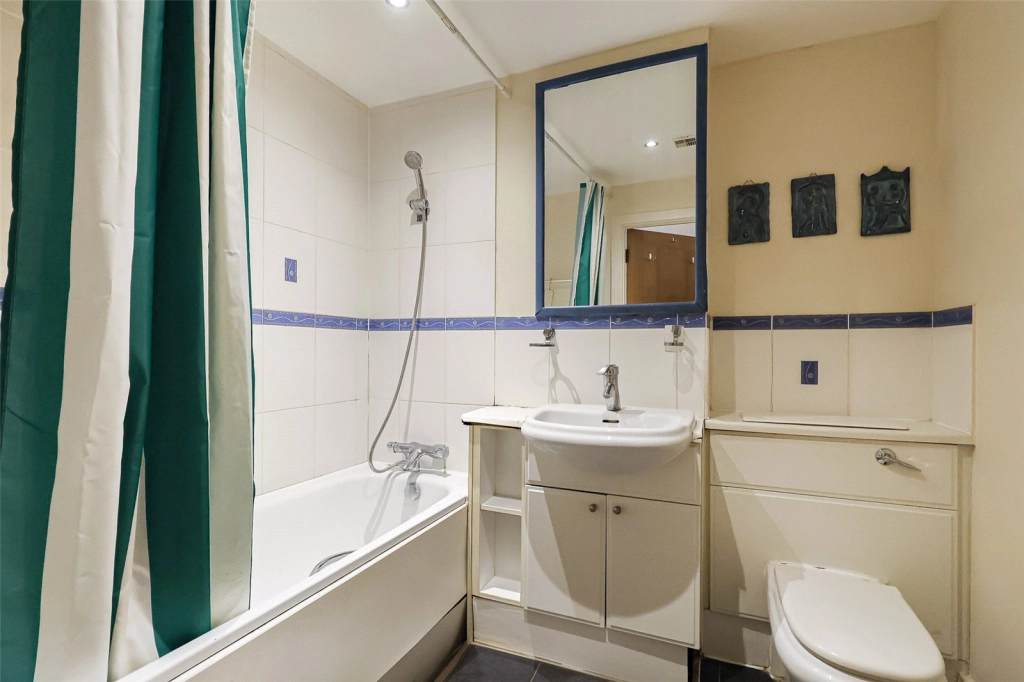 3 bedrooms apartments/flats for sale in Wards Wharf Approach, Pontoon Dock - E16 view 19