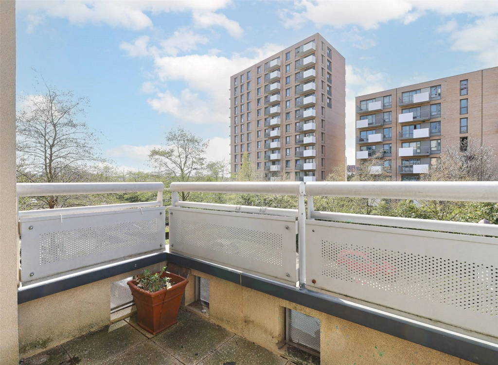 3 bedrooms apartments/flats for sale in Wards Wharf Approach, Pontoon Dock - E16 view 17