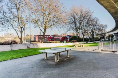 Wards Wharf Approach, Pontoon Dock - E16 view 23