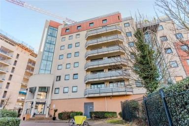 Wards Wharf Approach, Pontoon Dock - E16 view 26