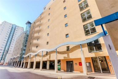 Wards Wharf Approach, Pontoon Dock - E16 view 25