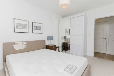 Magellan Boulevard, Gallions Reach - E16 view 17