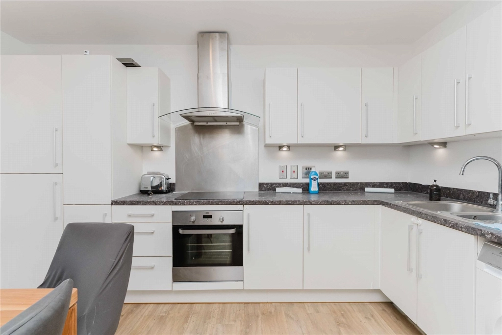 2 bedrooms apartments/flats for sale in Magellan Boulevard, Gallions Reach - E16 view 11