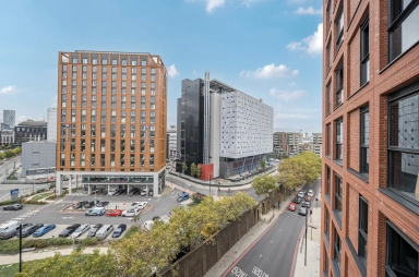Leamouth Road, East India - E14 view 18