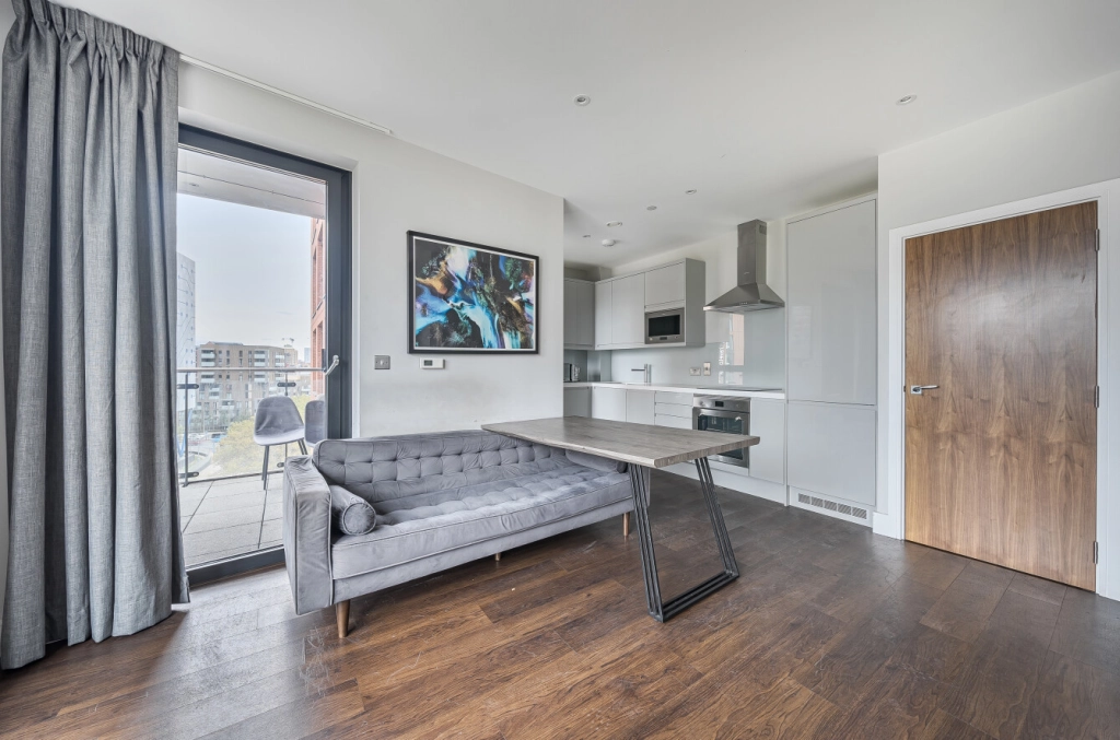 1 bedroom apartments/flats for sale in Leamouth Road, East India - E14 view 3