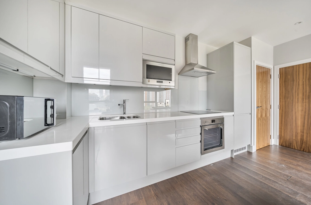 1 bedroom apartments/flats for sale in Leamouth Road, East India - E14 view 4