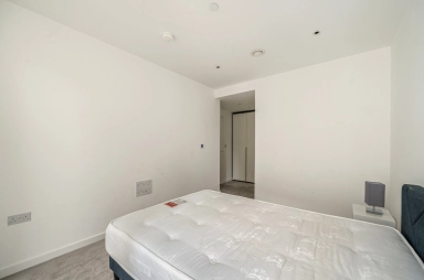 Cendal Crescent, Whitechapel - E1 view 16