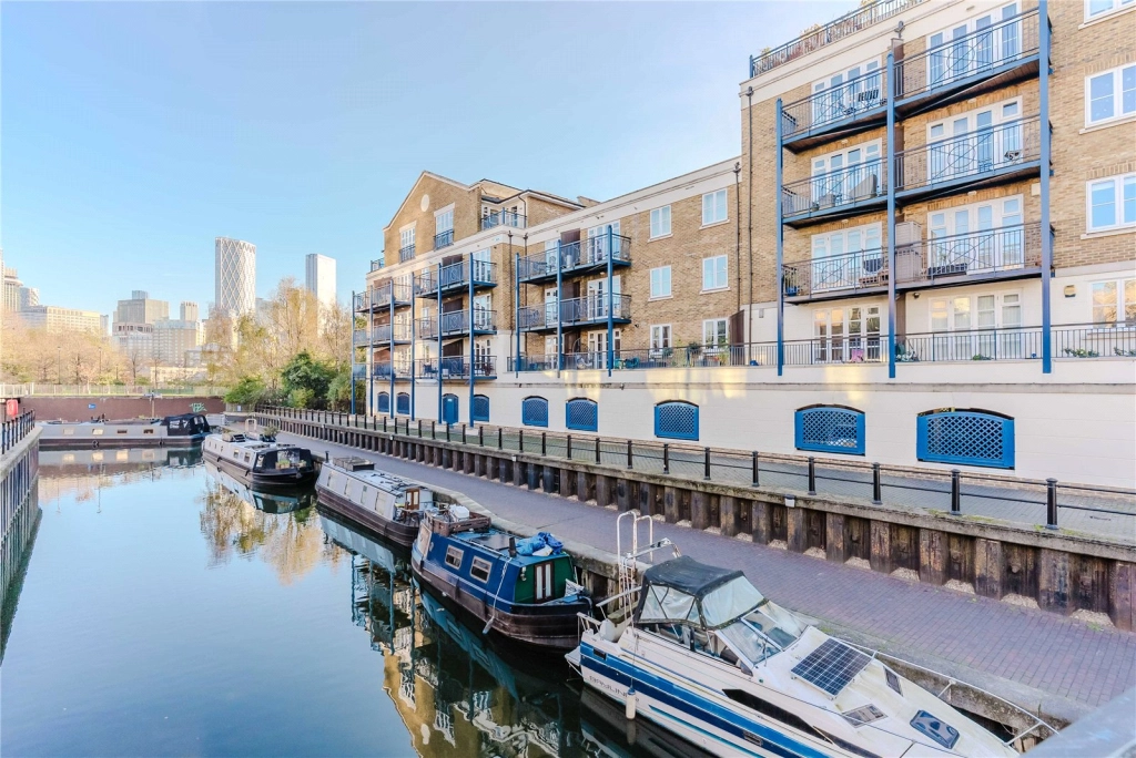 2 bedrooms apartments/flats for sale in Victory Place, Limehouse - E14 view 2