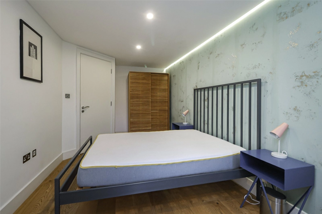 1 bedroom apartments/flats for sale in Commercial Road, Whitechapel - E1 view 15