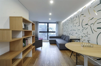 Commercial Road, Whitechapel - E1 view 9