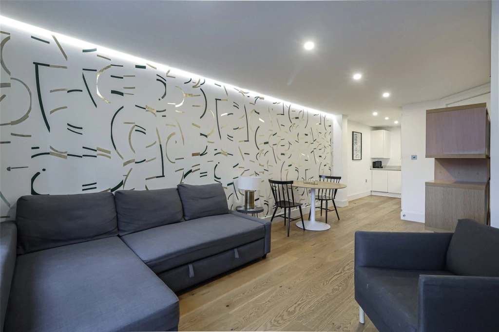 1 bedroom apartments/flats for sale in Commercial Road, Whitechapel - E1 view 3