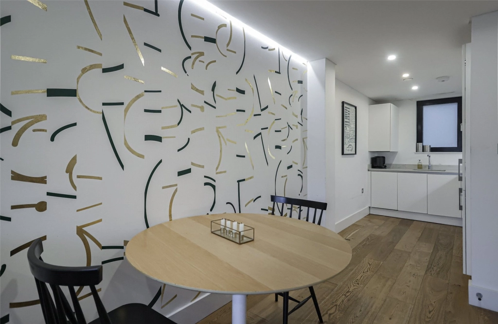 1 bedroom apartments/flats for sale in Commercial Road, Whitechapel - E1 view 11